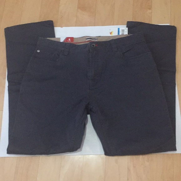 Izod men’s pants NWT size 36/34. - Picture 1 of 7